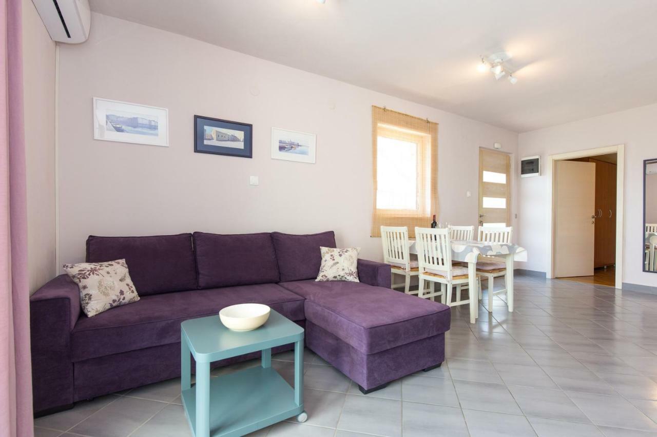 Apartments Marta Крк Екстер'єр фото