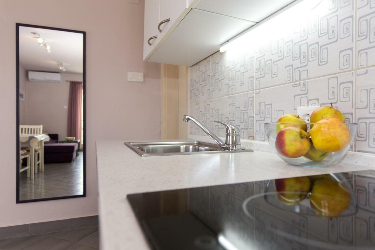 Apartments Marta Крк Екстер'єр фото